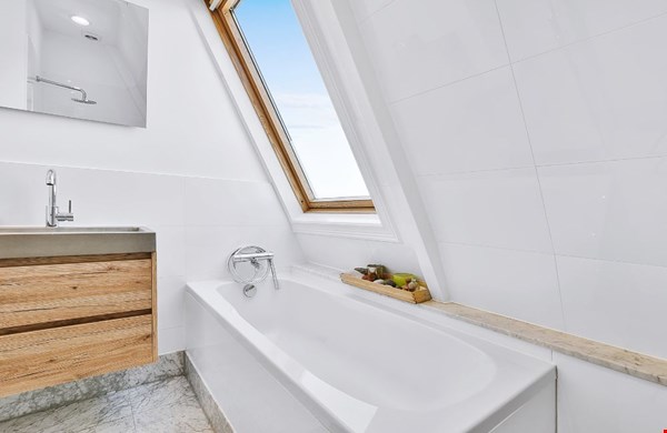 Hoe richt je een kleine badkamer in? Hoe richt je een kleine badkamer in?